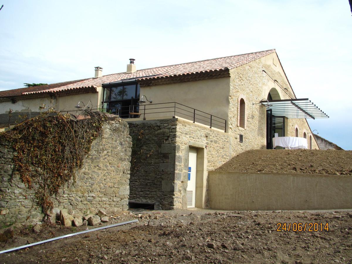 Les Cabanes Dans Les Bois Logis Hotel Villedubert Exterior photo